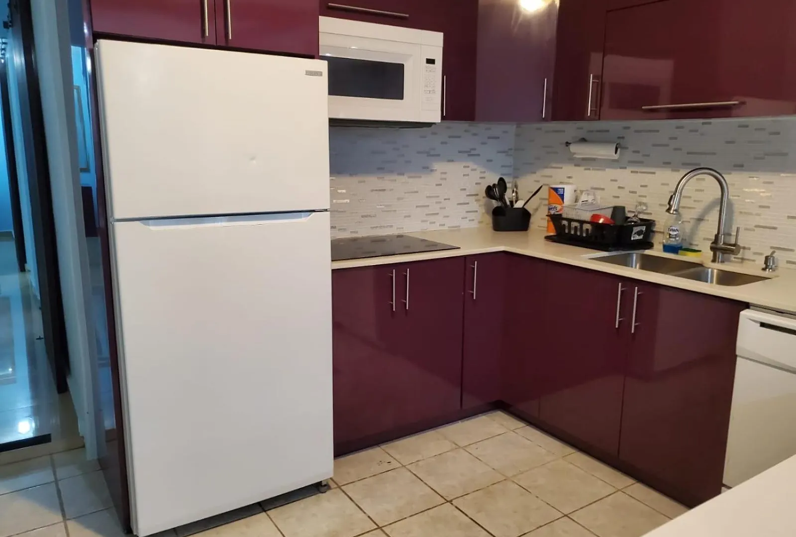 Chic Family-Friendly Home Sleeps Up To 12 People, Right Unit Catano Διαμέρισμα